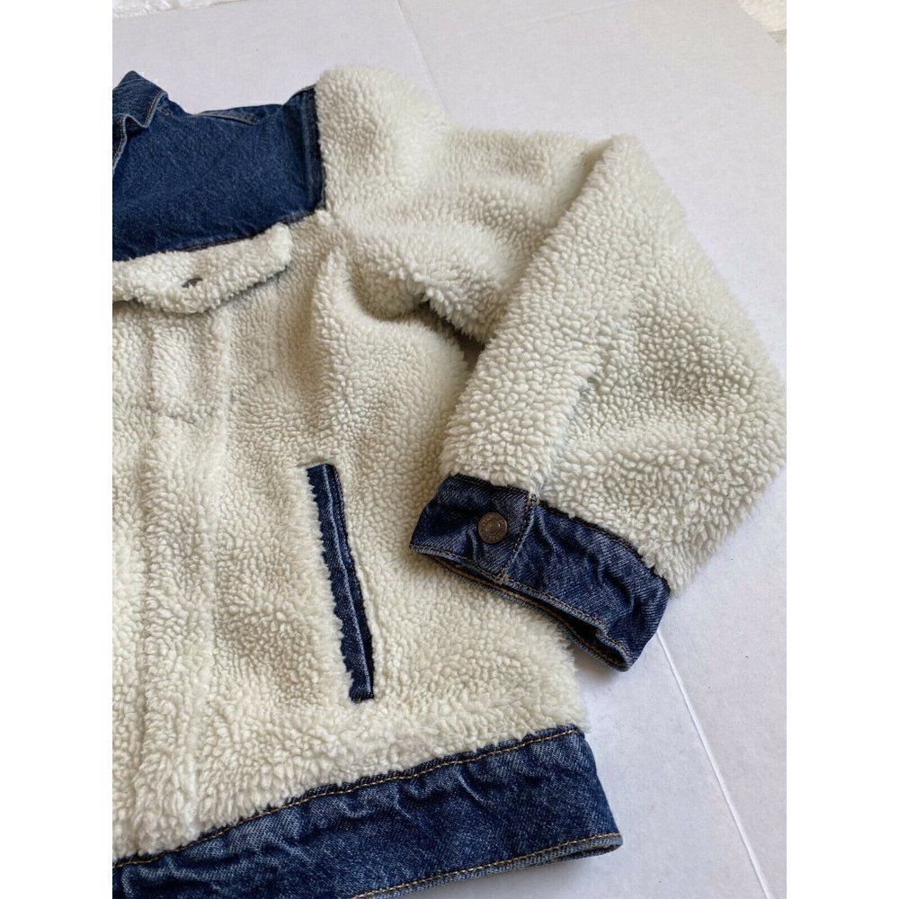 LEVI'S EX-BOYFRIEND Pieced Sherpa Trucker Jacket - Picture 3 of 11